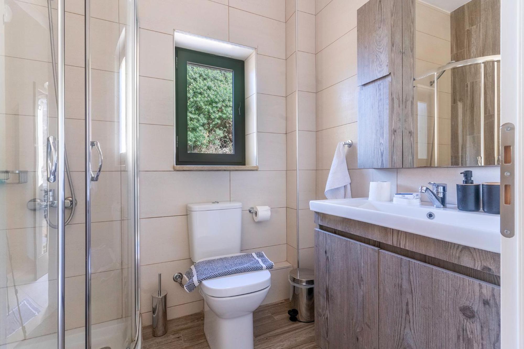 Vina'S Stone House Villa Limeni Ngoại thất bức ảnh