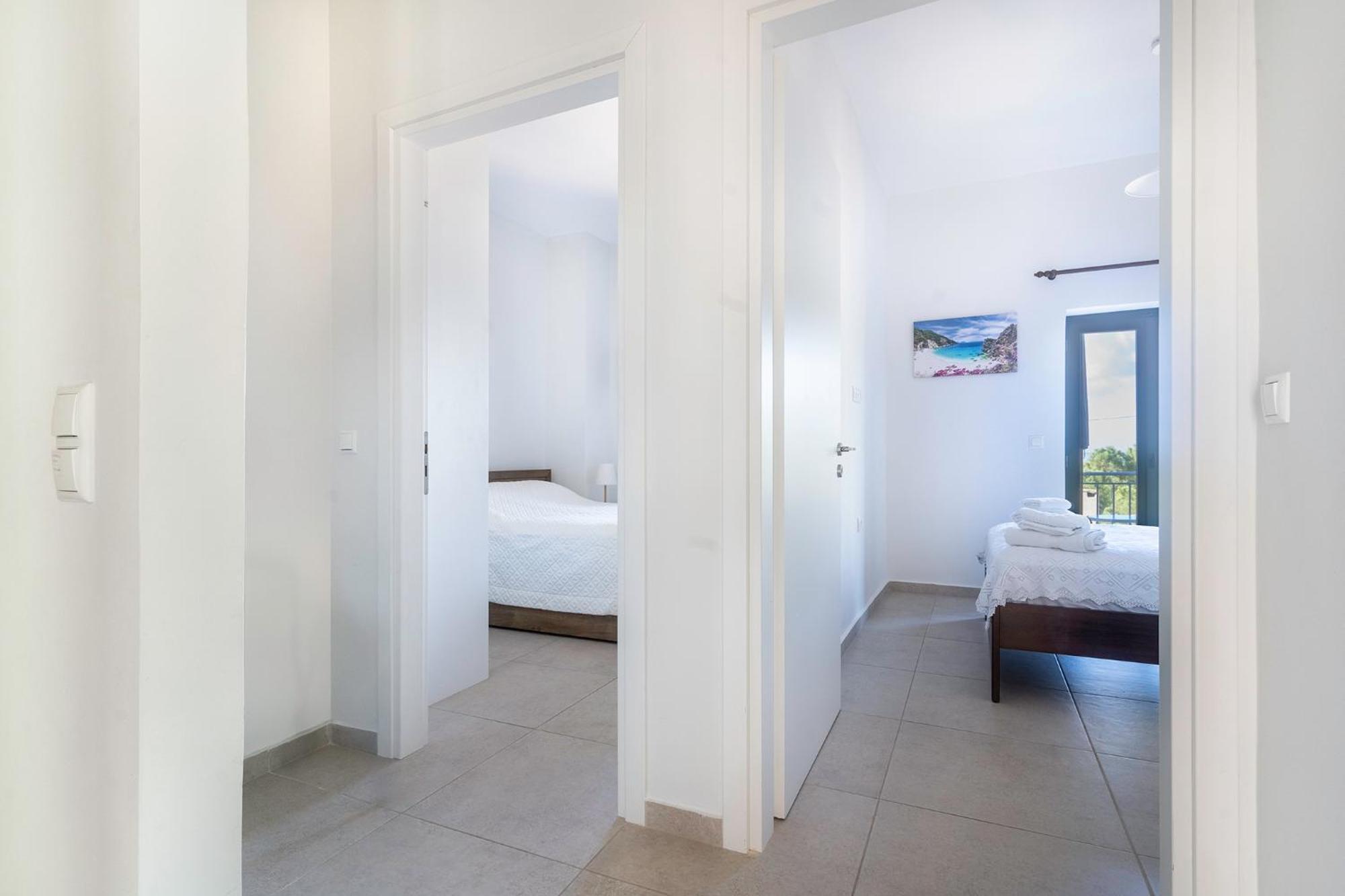 Vina'S Stone House Villa Limeni Ngoại thất bức ảnh