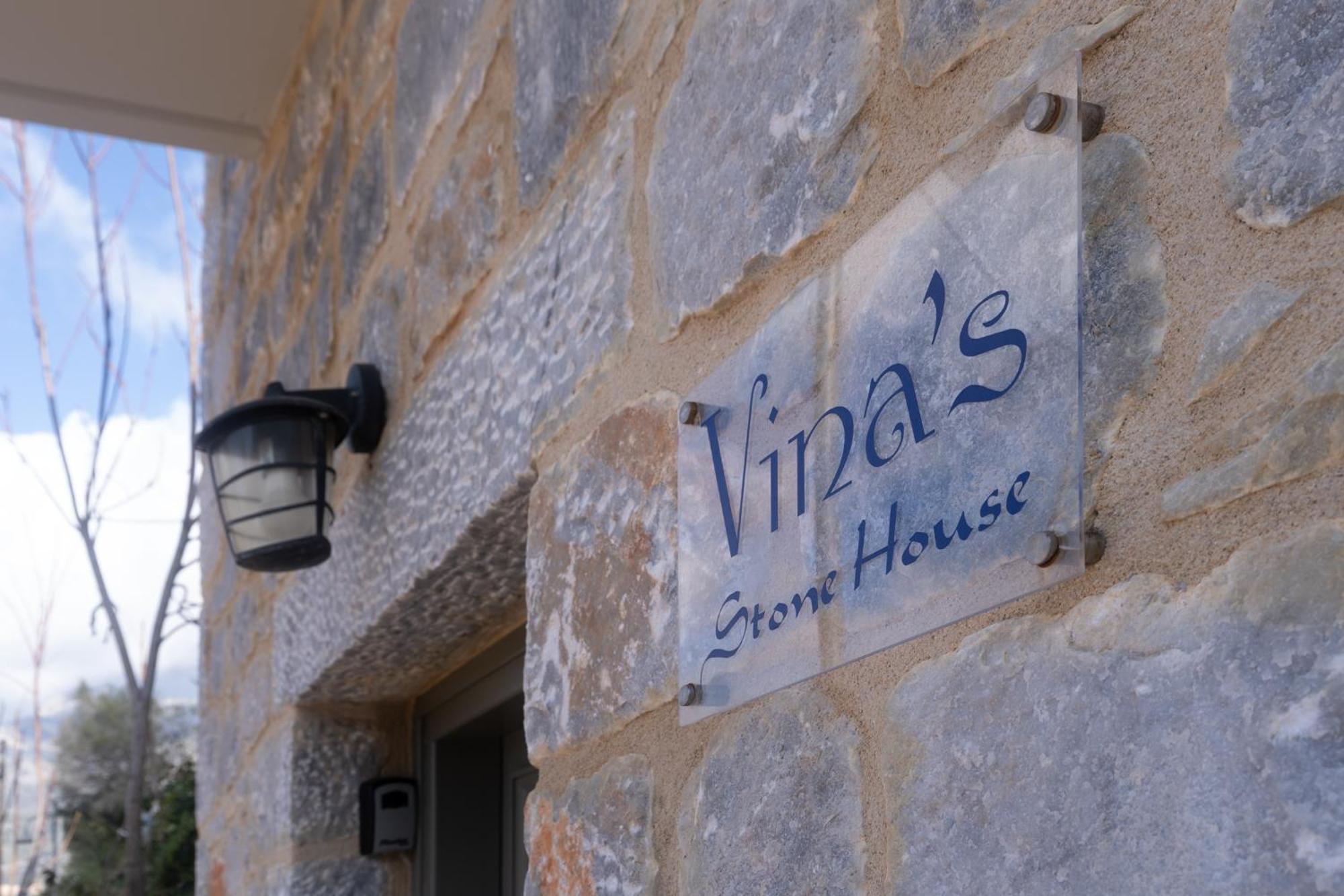 Vina'S Stone House Villa Limeni Ngoại thất bức ảnh