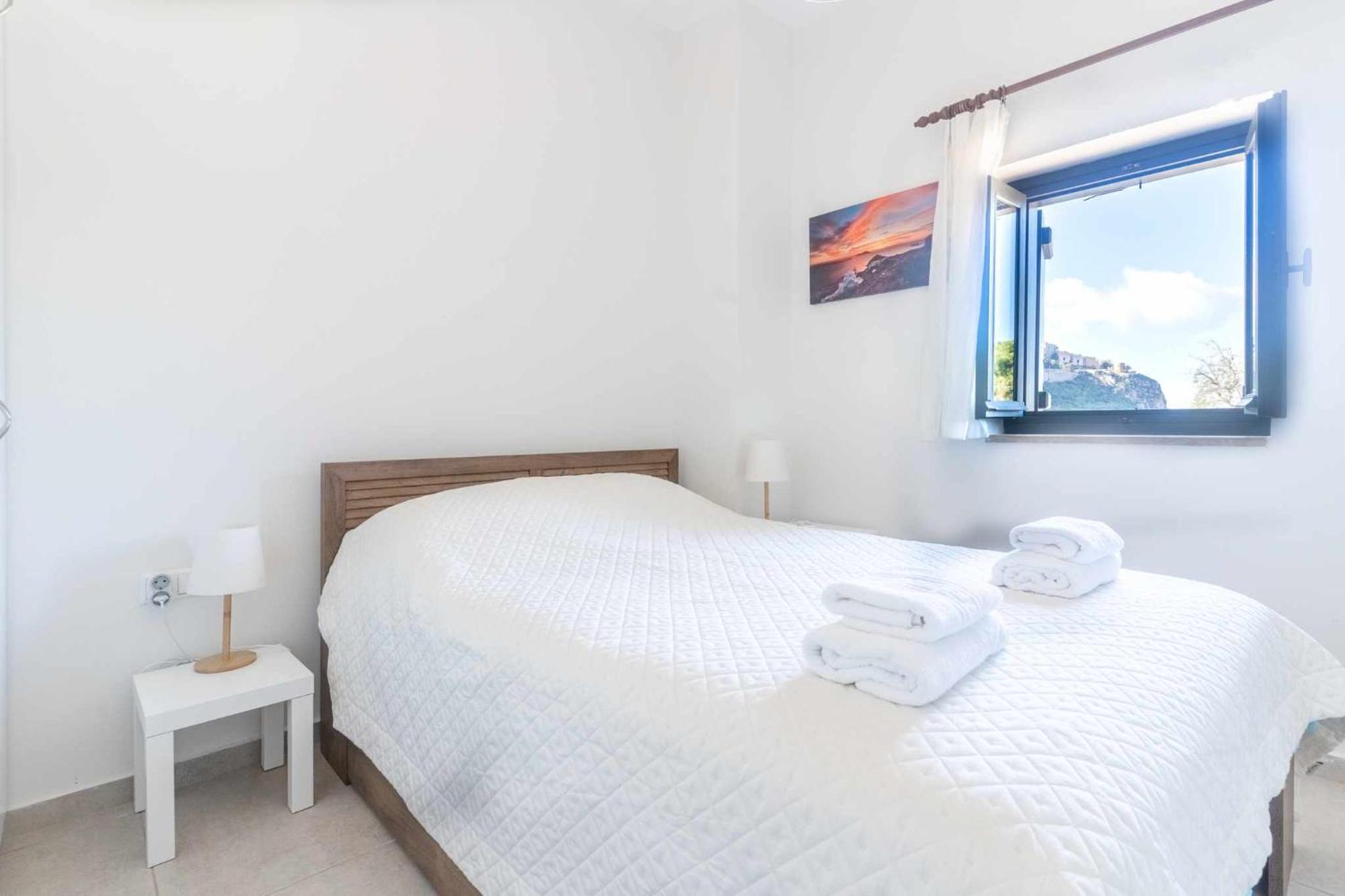Vina'S Stone House Villa Limeni Ngoại thất bức ảnh
